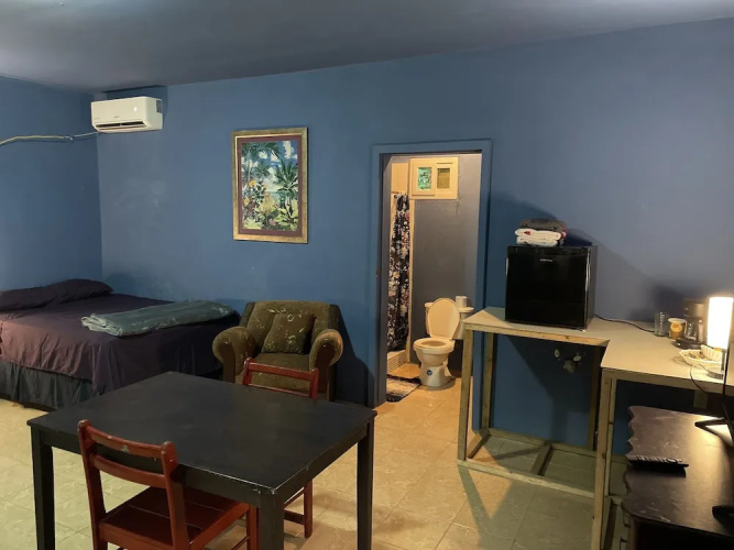 Airport Inn