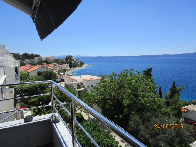 Apartment with sea view