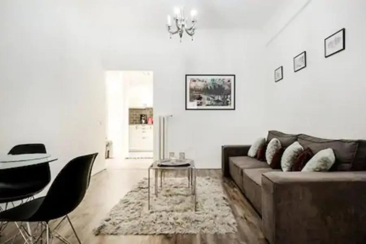 Splendid apartment at Gozsdu Courtyard