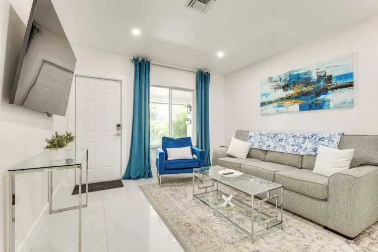 1 Bedroom Apartment