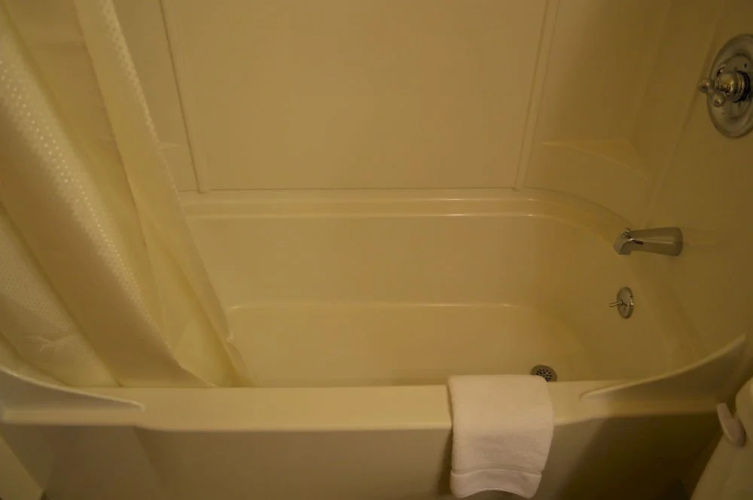University Motel Suites