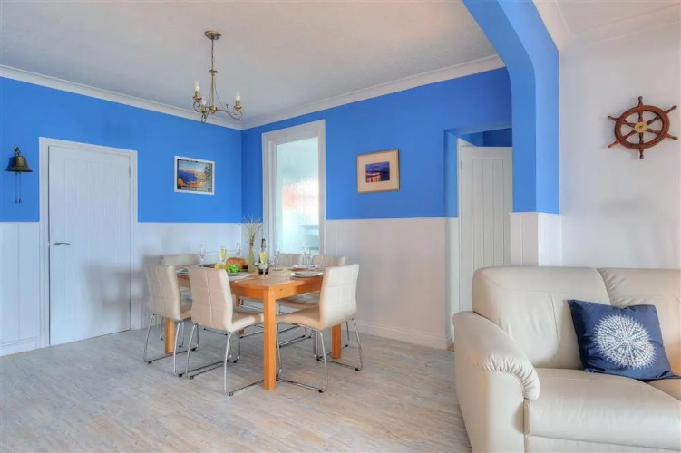 1 Harbour Heights