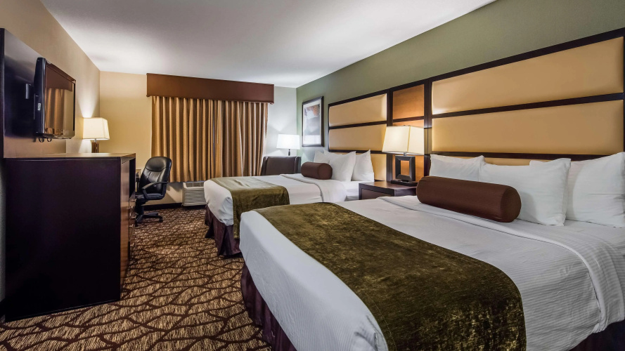 Best Western Plus Vancouver Mall Dr. Hotel & Suites photo 8