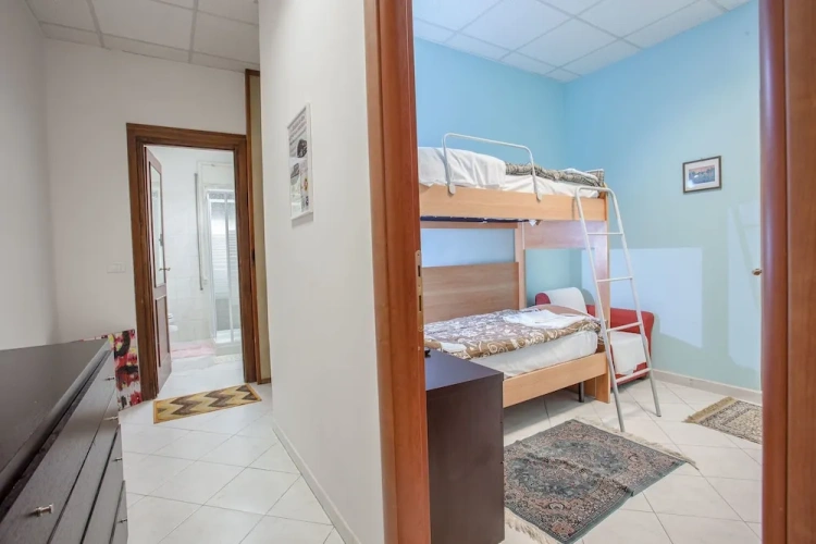 Economy room