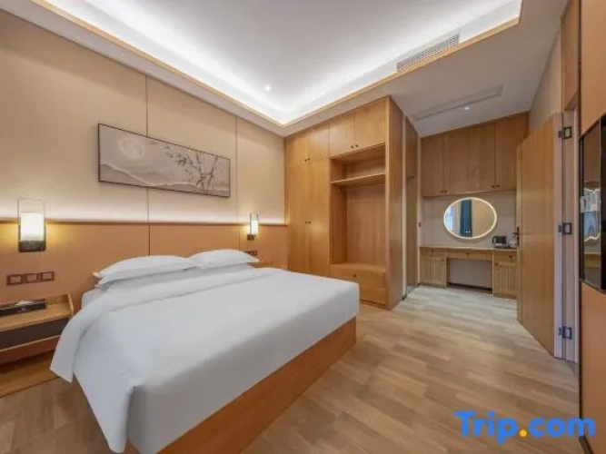 Deluxe Family Suite