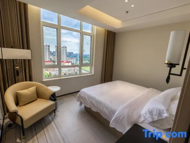 2 Bedrooms Villa