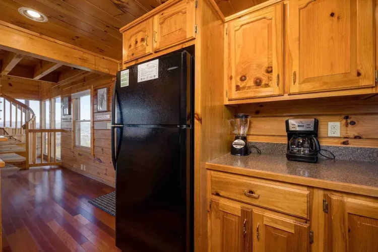 Upscale Cabin Stunning Views Hot Tub Game Room