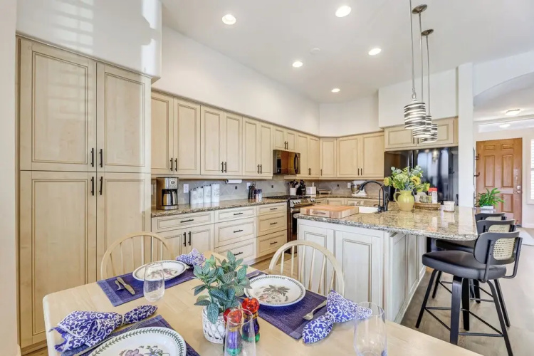 Extended-stay Oasis: Gilbert Getaway w/ Office!