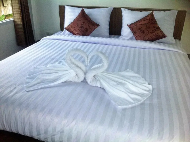 Bed and Boat Aopayoon Resort
