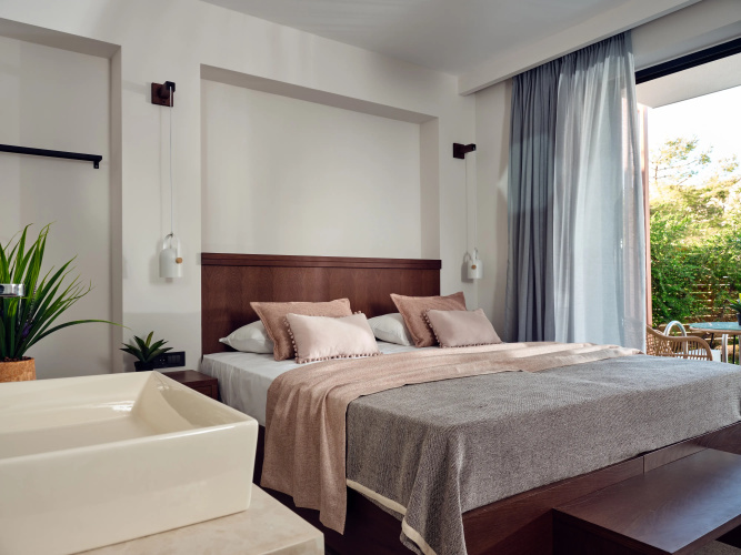 Letsos Hotel
