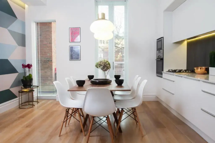 STUNNING Brand New Apartment
