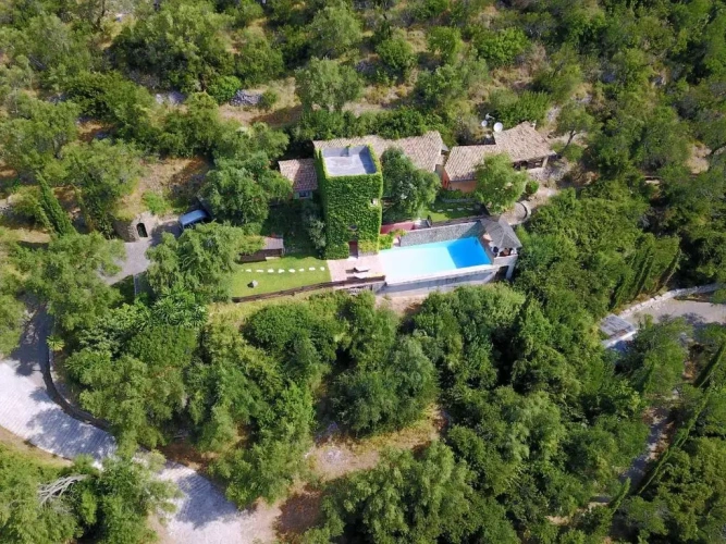 3 Bedrooms Villa