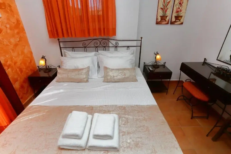 1 Bedroom Apartment with sea view