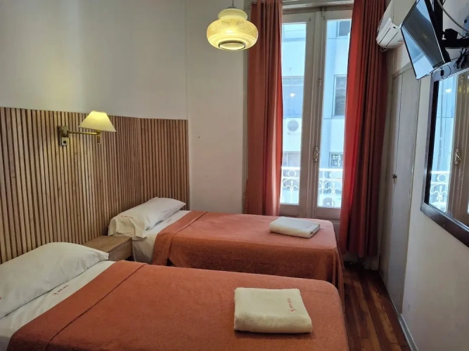 Standard Twin room with city view