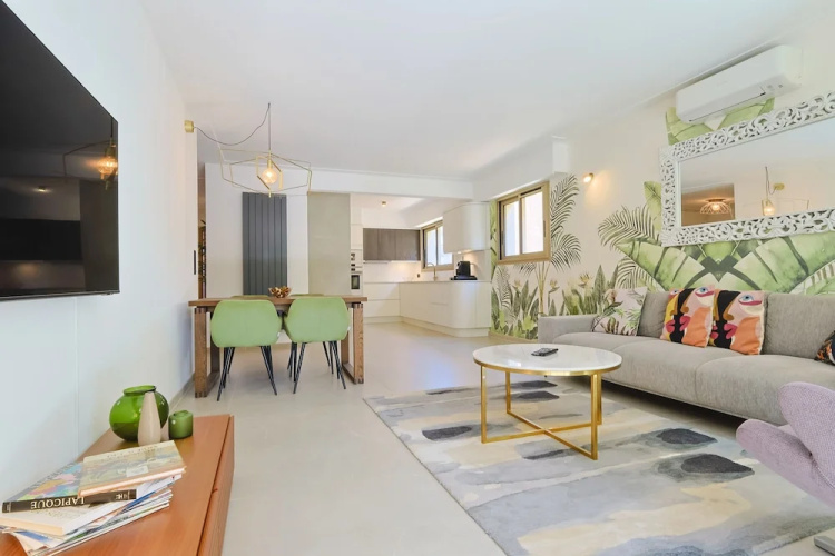 Le Jungle in Cannes With 2 Bedrooms and 2 Bathrooms