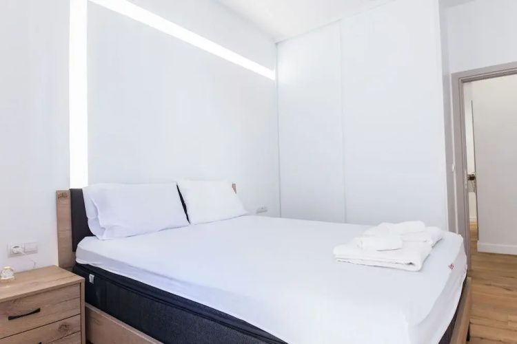 Kallithea Modern Living w Designer Touch