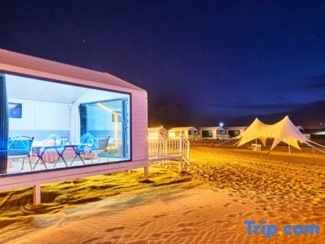 Zhongwei Tengger Desert Star Camping B&B