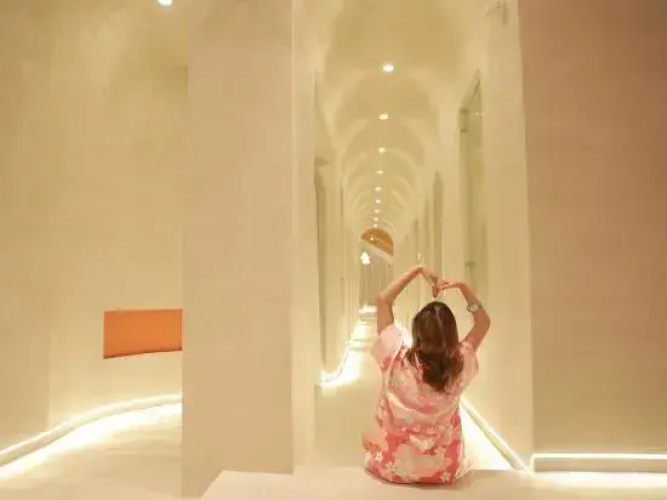 Tangshan Yipin Hot Spring Hotel
