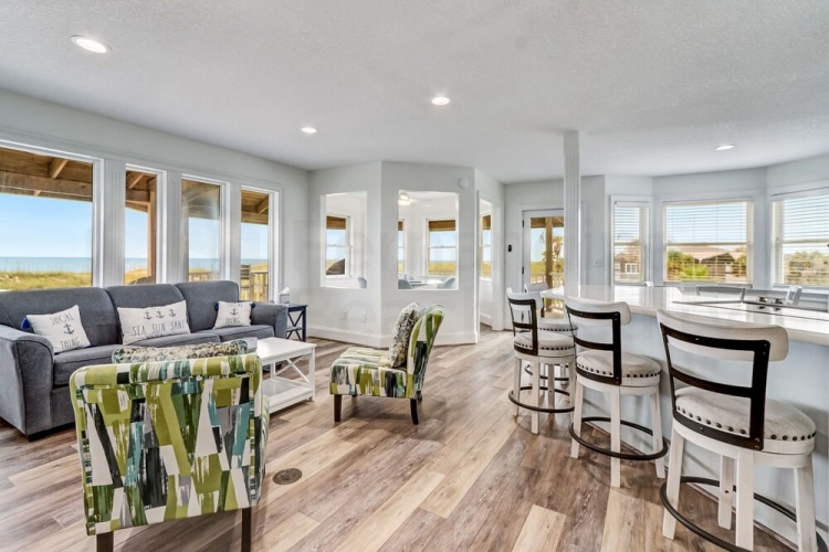 4 Bedrooms Cottage