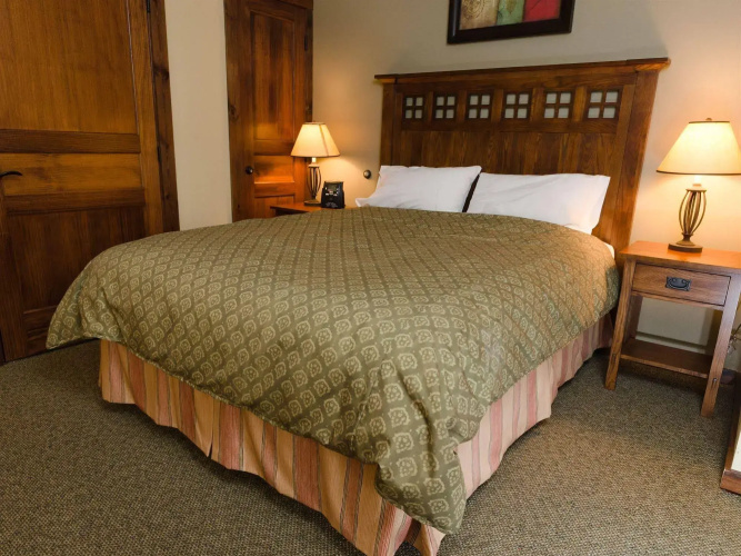 Soaring Eagle Lodge