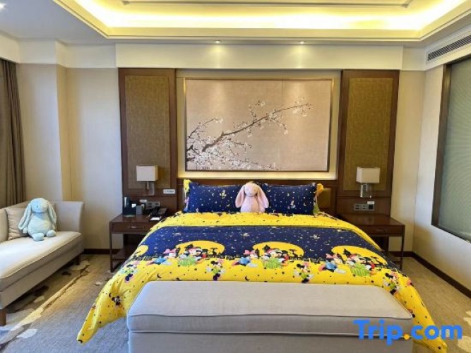 Deluxe Double Suite