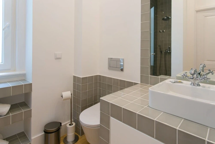 3 Bedrooms Apartment