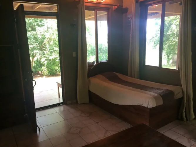 Miramar Lodge