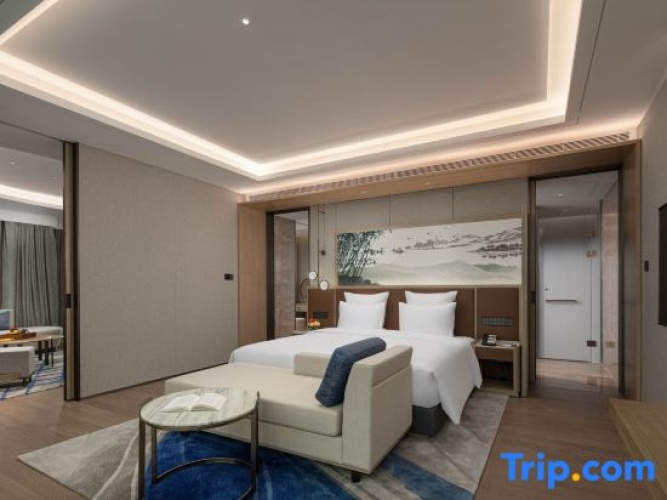 Deluxe Double Suite