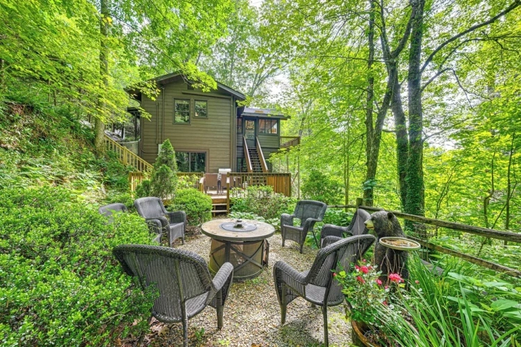 3 Bedrooms Cottage