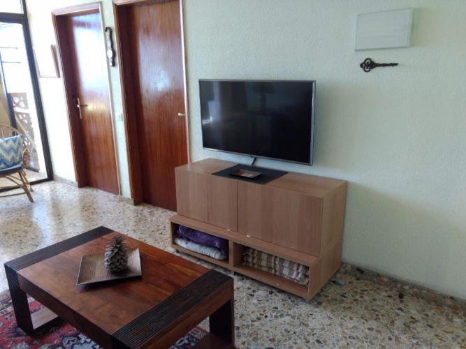2 Bedrooms Cottage