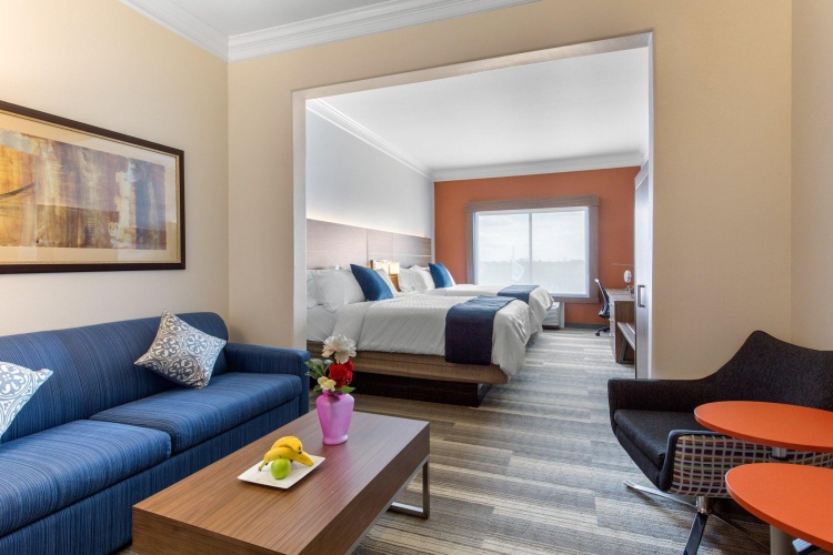 Quadruple Suite