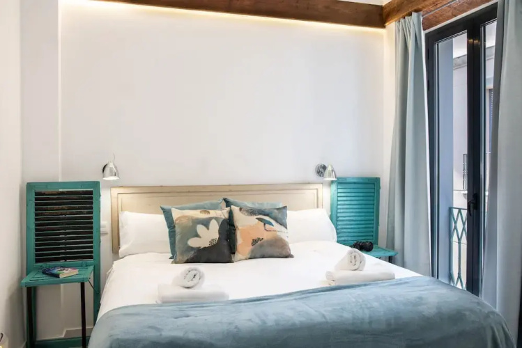 Acanthus Suites