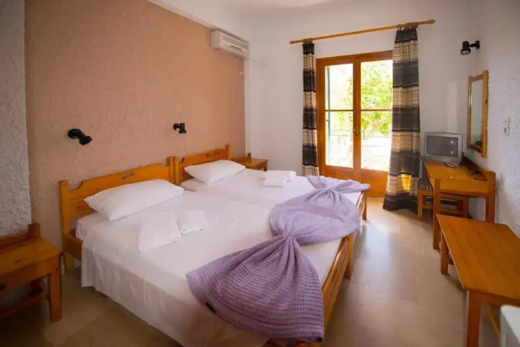 Marie Hotel