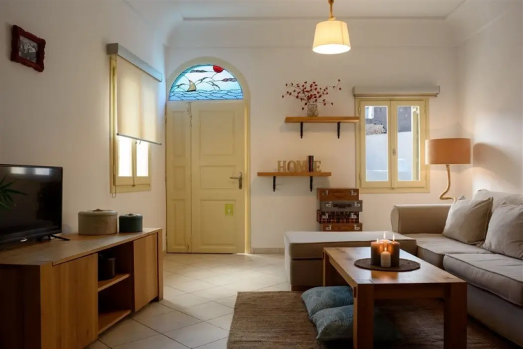 Suite Home Santorini