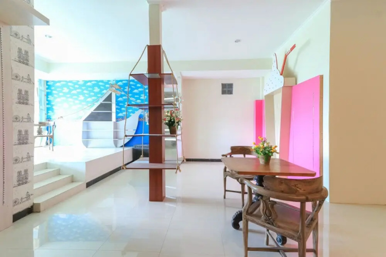 Lavender Hostel