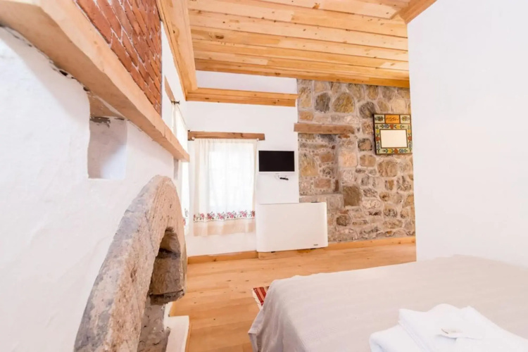 Kaya Guest House