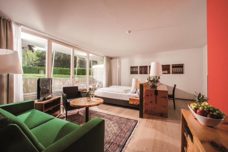 Junior Suite with balcony and with view
