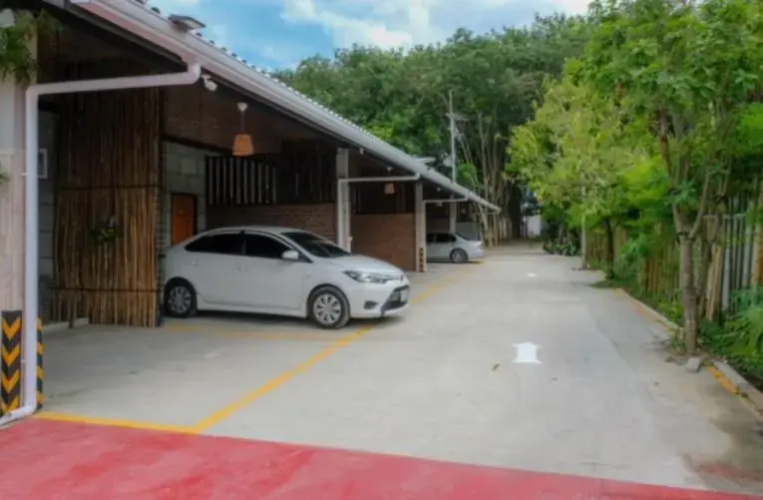RiverHills Resort