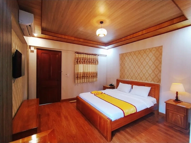 Deluxe Quadruple room with balcony