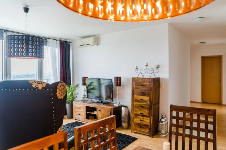 Comfy condo & FREE parking