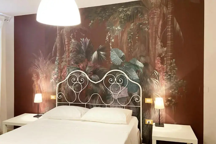 The painted house, nei vicoli di Sirolo