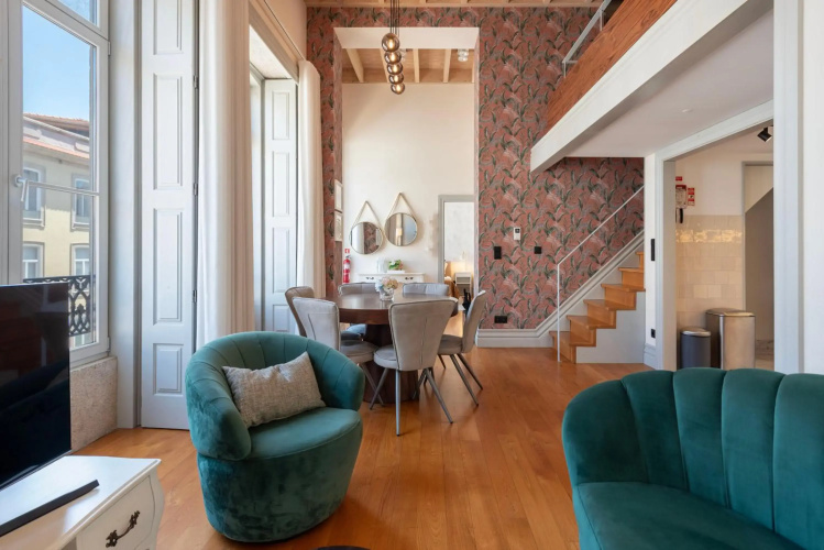 LovelyStay - Deluxe 2BR Duplex with Splendid View