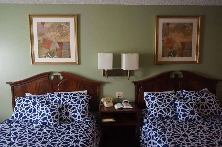 Bellevue Hotel & Suites