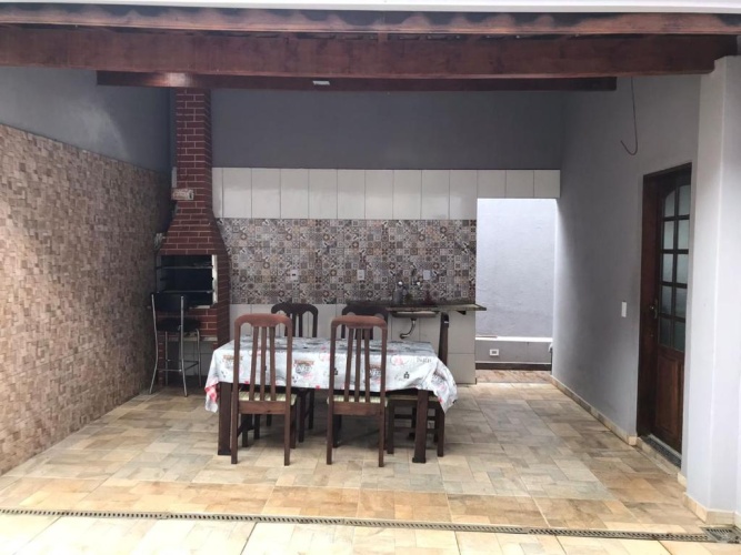 3 Bedrooms Cottage