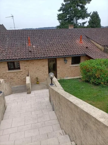 2 Bedrooms Cottage