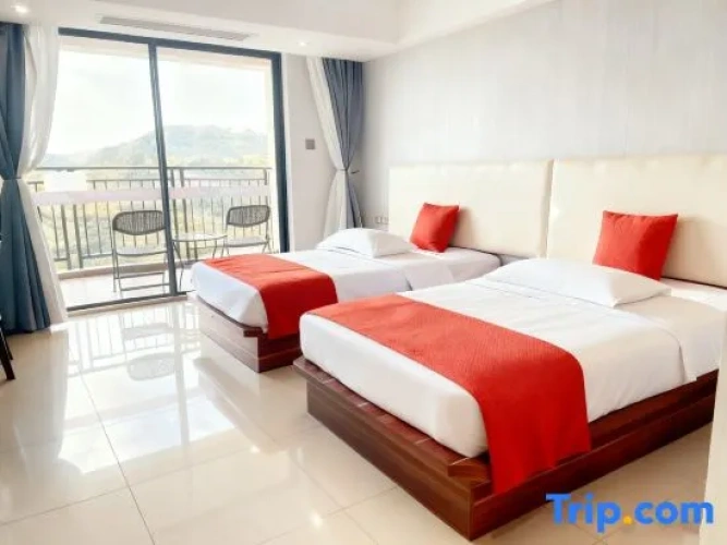 Comfort Twin room with balcony and with city view