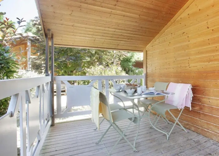 2 Bedrooms Double Chalet