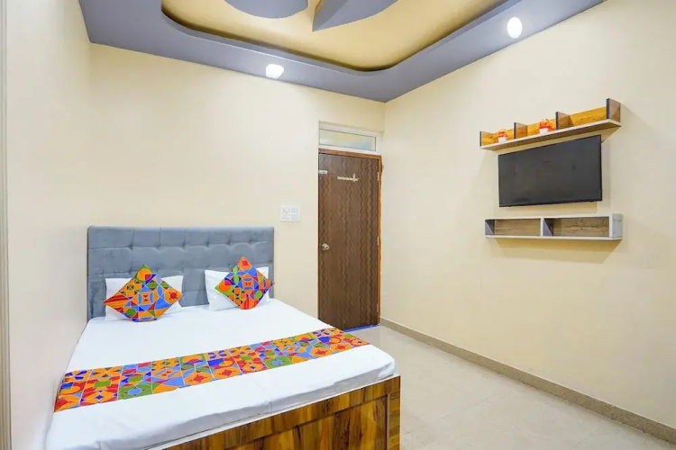 Fabhotel Imperial Blue
