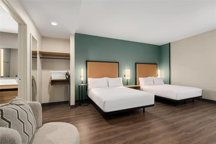 Quadruple Suite