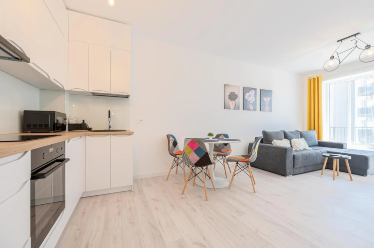 Trendy flat by the University